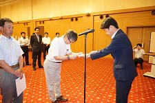 【営業技術表彰】 兵藤副部長・沼田部長
