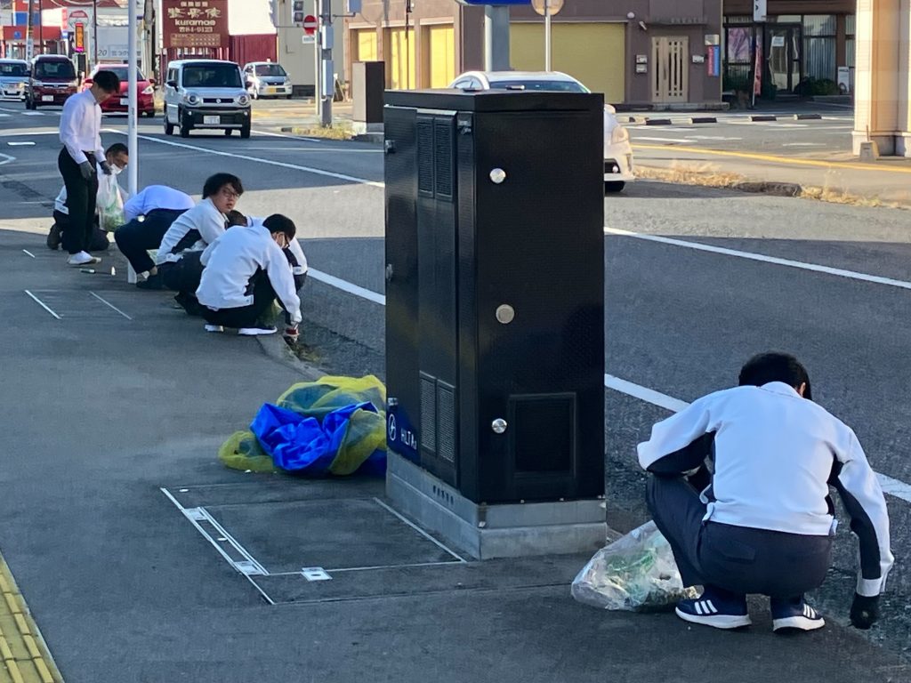 総ぐるみ運動