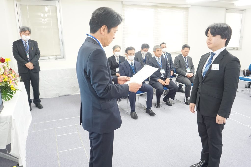 入社式
